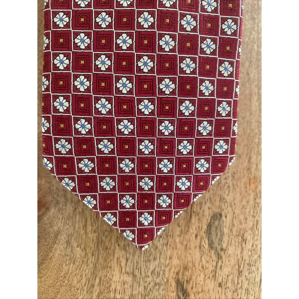 Jos A Bank NWT Silk Tie Red Geometric Print